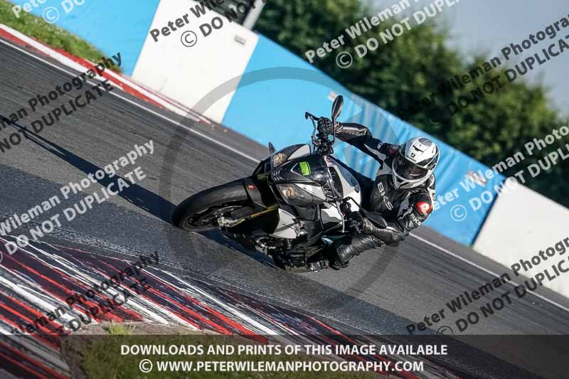 donington no limits trackday;donington park photographs;donington trackday photographs;no limits trackdays;peter wileman photography;trackday digital images;trackday photos